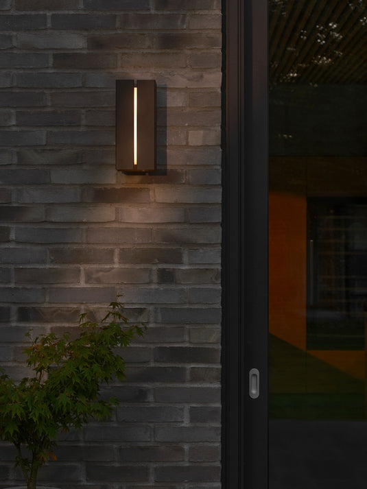 Aplique de Parede Exterior com Efeito de Luz Vertical Clarini NORDLUX
