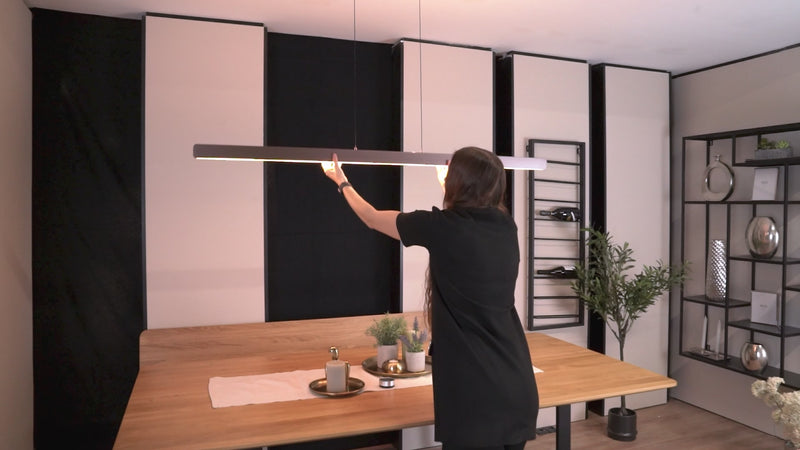 Carregar e reproduzir vídeo no visualizador da galeria, Candeeiro de teto regulável CIGGIANO - Eglo
