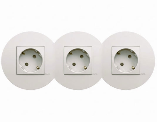 Tomada tripla Siza Vieira em branco mate - Kit Completo